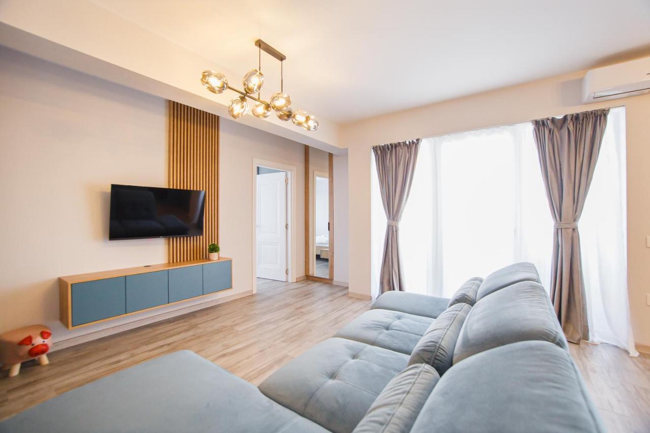 Charming Family Haven Apartment Oradea Exterior photo